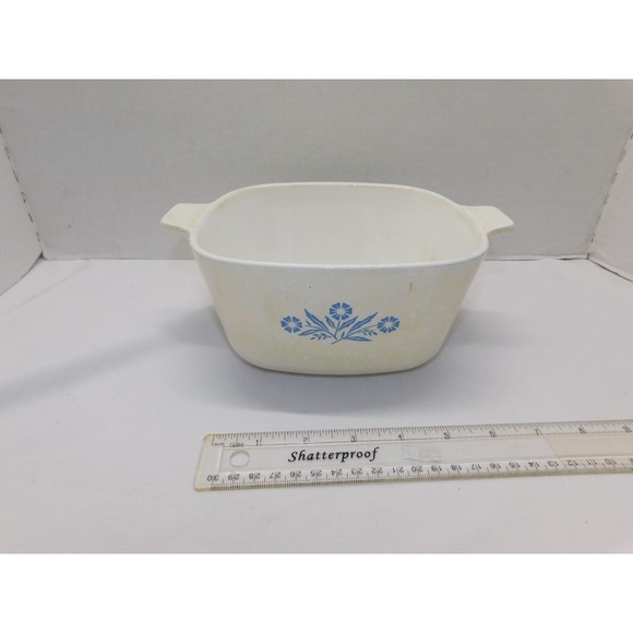 Vintage Corning Ware - BLUE CORNFLOWER - 1.75 Quart Casserole Dish P-1 3/4-B - Picture 1 of 4